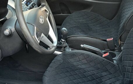 Hyundai Solaris II рестайлинг, 2013 год, 695 000 рублей, 7 фотография