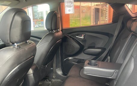 Hyundai ix35 I рестайлинг, 2013 год, 998 000 рублей, 14 фотография