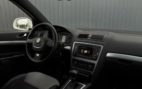 Skoda Octavia RS, 2011 год, 1 250 000 рублей, 15 фотография