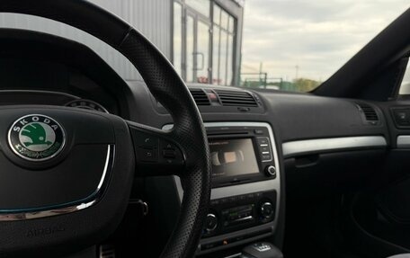 Skoda Octavia RS, 2011 год, 1 250 000 рублей, 23 фотография