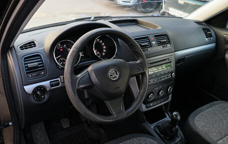 Skoda Yeti I рестайлинг, 2014 год, 1 030 000 рублей, 10 фотография