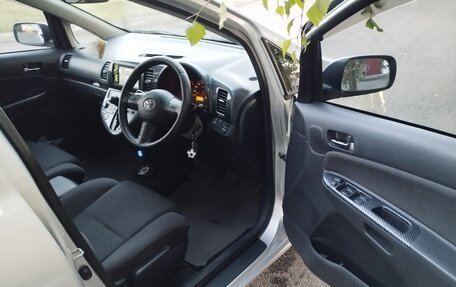 Toyota Wish II, 2003 год, 750 000 рублей, 9 фотография