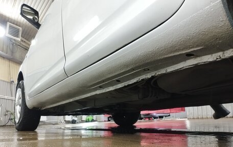 Toyota Wish II, 2003 год, 750 000 рублей, 16 фотография