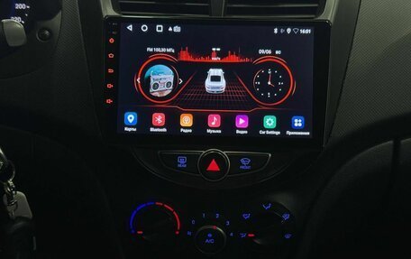 Hyundai Solaris II рестайлинг, 2015 год, 849 900 рублей, 12 фотография