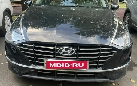 Hyundai Sonata VIII, 2020 год, 1 300 000 рублей, 2 фотография