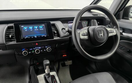 Honda Fit, 2022 год, 1 250 000 рублей, 13 фотография