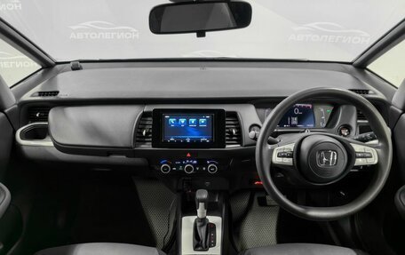 Honda Fit, 2022 год, 1 250 000 рублей, 9 фотография