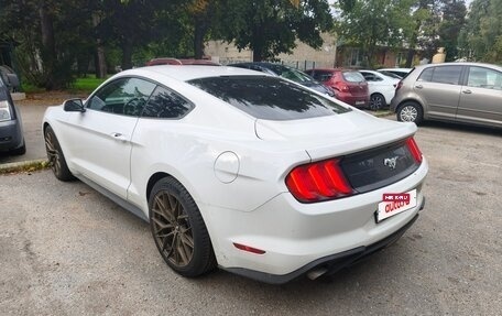 Ford Mustang VI рестайлинг, 2019 год, 2 350 000 рублей, 2 фотография