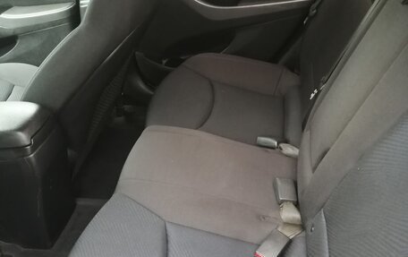 Hyundai Elantra V, 2012 год, 750 000 рублей, 9 фотография
