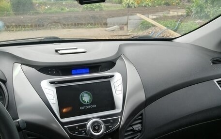 Hyundai Elantra V, 2012 год, 750 000 рублей, 8 фотография