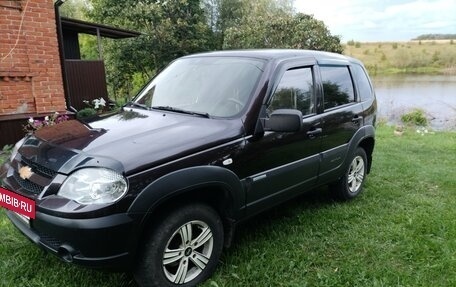 Chevrolet Niva I рестайлинг, 2011 год, 600 000 рублей, 5 фотография