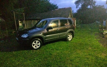 Chevrolet Niva I рестайлинг, 2011 год, 600 000 рублей, 9 фотография