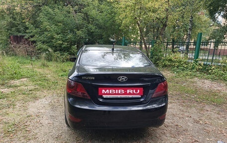 Hyundai Solaris II рестайлинг, 2011 год, 590 000 рублей, 2 фотография