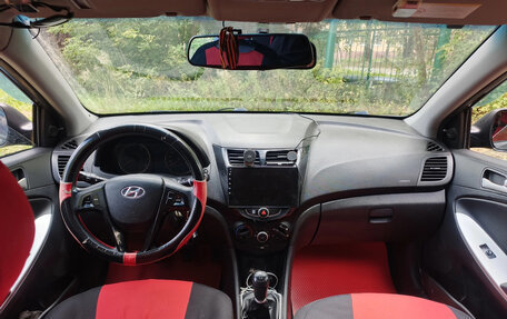 Hyundai Solaris II рестайлинг, 2011 год, 590 000 рублей, 8 фотография
