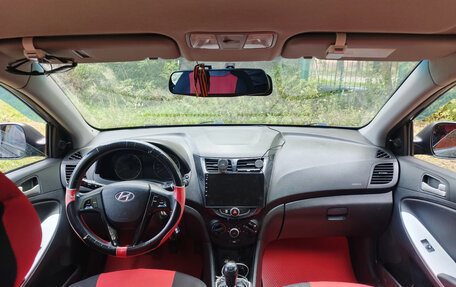 Hyundai Solaris II рестайлинг, 2011 год, 590 000 рублей, 9 фотография