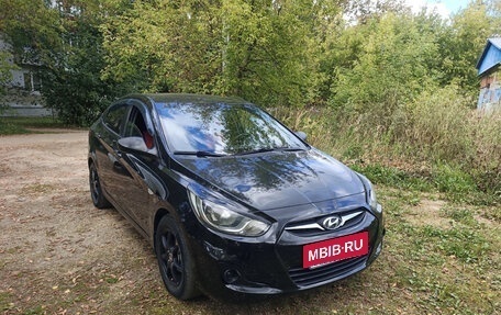 Hyundai Solaris II рестайлинг, 2011 год, 590 000 рублей, 4 фотография