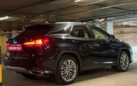 Lexus RX IV рестайлинг, 2021 год, 6 950 000 рублей, 4 фотография