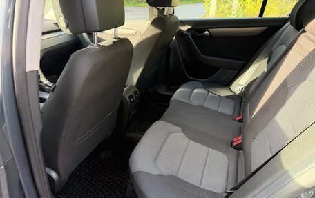 Volkswagen Passat B7, 2012 год, 1 350 000 рублей, 13 фотография