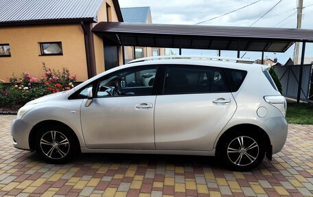 Toyota Verso I, 2010 год, 900 000 рублей, 3 фотография