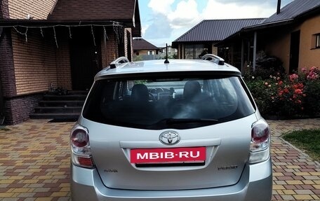 Toyota Verso I, 2010 год, 900 000 рублей, 4 фотография