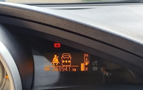 Toyota Verso I, 2010 год, 900 000 рублей, 14 фотография