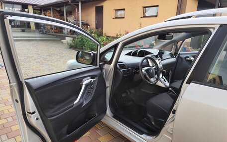 Toyota Verso I, 2010 год, 900 000 рублей, 12 фотография