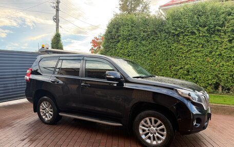 Toyota Land Cruiser Prado 150 рестайлинг 2, 2014 год, 2 850 000 рублей, 5 фотография