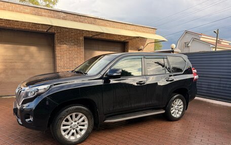 Toyota Land Cruiser Prado 150 рестайлинг 2, 2014 год, 2 850 000 рублей, 6 фотография