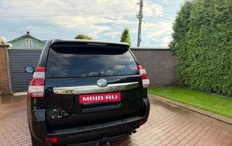 Toyota Land Cruiser Prado 150 рестайлинг 2, 2014 год, 2 850 000 рублей, 14 фотография