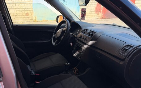 Skoda Fabia II, 2012 год, 650 000 рублей, 6 фотография
