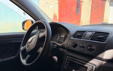 Skoda Fabia II, 2012 год, 650 000 рублей, 7 фотография