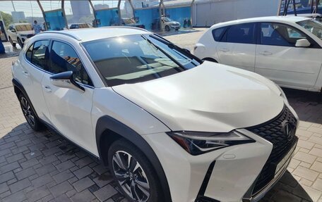 Lexus UX I, 2022 год, 4 100 000 рублей, 2 фотография