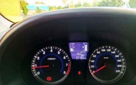 Hyundai Solaris II рестайлинг, 2016 год, 1 110 000 рублей, 16 фотография