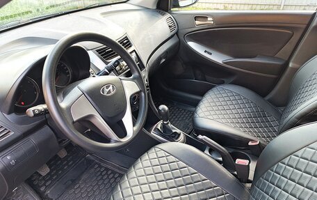 Hyundai Solaris II рестайлинг, 2016 год, 1 110 000 рублей, 17 фотография