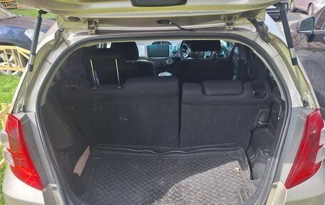 Honda Fit III, 2010 год, 333 000 рублей, 10 фотография