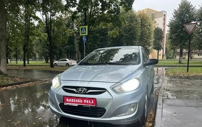 Hyundai Solaris II рестайлинг, 2012 год, 680 000 рублей, 1 фотография
