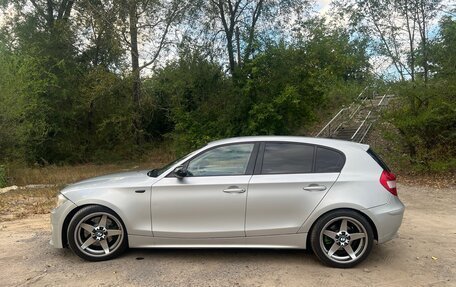 BMW 1 серия, 2006 год, 1 100 000 рублей, 7 фотография