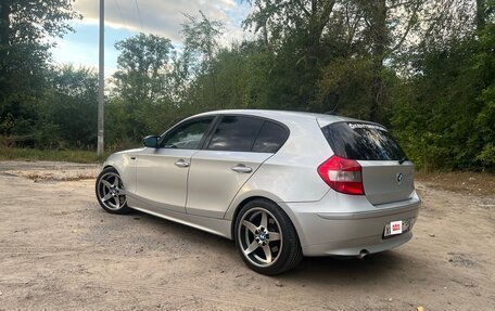 BMW 1 серия, 2006 год, 1 100 000 рублей, 6 фотография