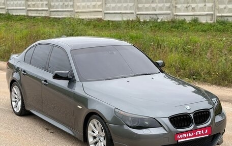 BMW 5 серия, 2005 год, 900 000 рублей, 2 фотография