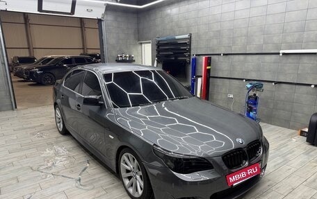 BMW 5 серия, 2005 год, 900 000 рублей, 14 фотография