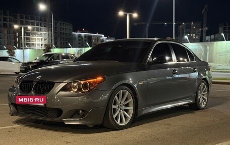 BMW 5 серия, 2005 год, 900 000 рублей, 29 фотография