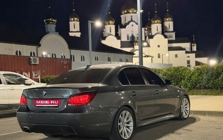 BMW 5 серия, 2005 год, 900 000 рублей, 27 фотография