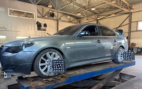 BMW 5 серия, 2005 год, 900 000 рублей, 34 фотография