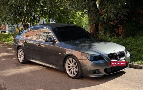 BMW 5 серия, 2005 год, 900 000 рублей, 33 фотография