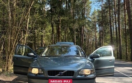 Volvo S60 III, 2001 год, 285 000 рублей, 9 фотография