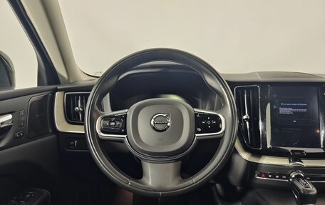 Volvo XC60 II, 2020 год, 3 299 000 рублей, 8 фотография