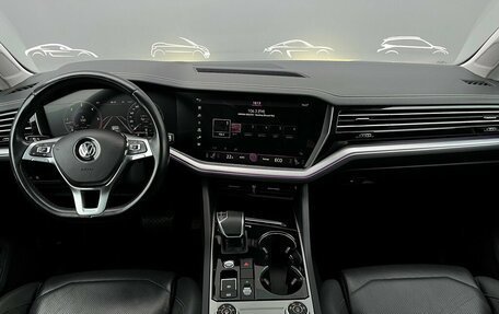 Volkswagen Touareg III, 2019 год, 4 396 400 рублей, 9 фотография