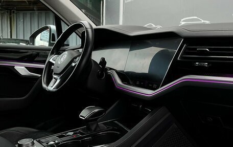Volkswagen Touareg III, 2019 год, 4 396 400 рублей, 10 фотография