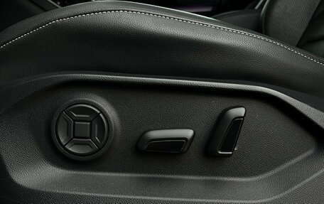 Volkswagen Touareg III, 2019 год, 4 396 400 рублей, 8 фотография