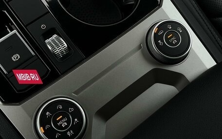 Volkswagen Touareg III, 2019 год, 4 396 400 рублей, 23 фотография